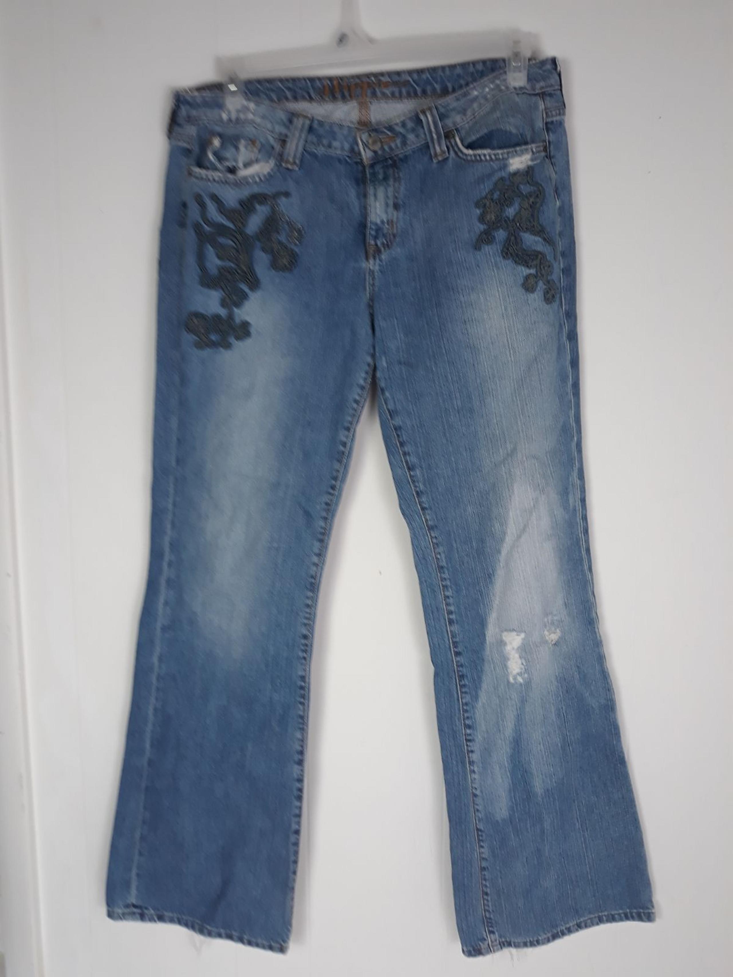 Hippie Brand Distressed Flare Leg Embroidered Jean's 31 Womens Size 14