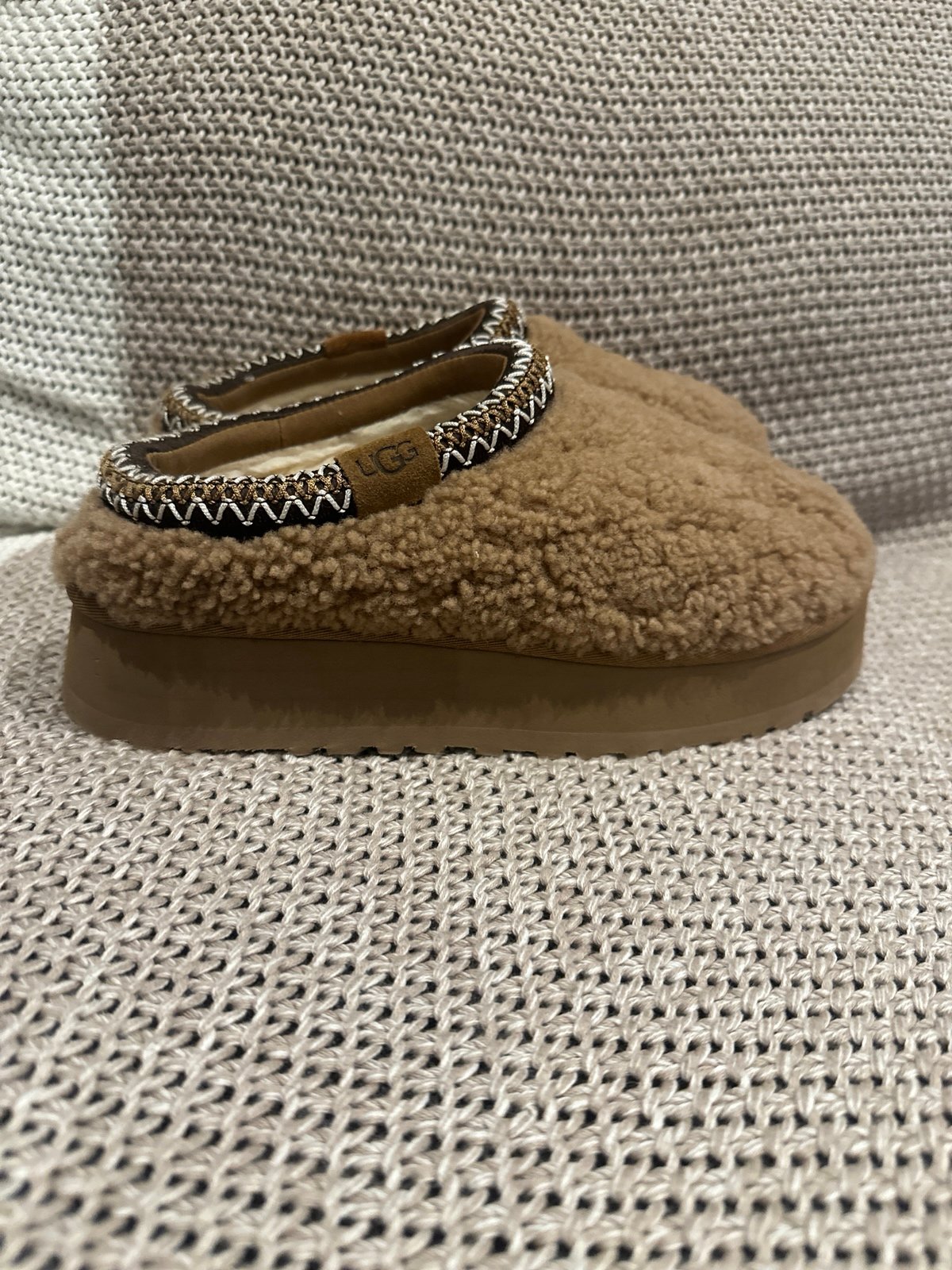 Ugg Tazz maxi curly genuine shearling sleeper