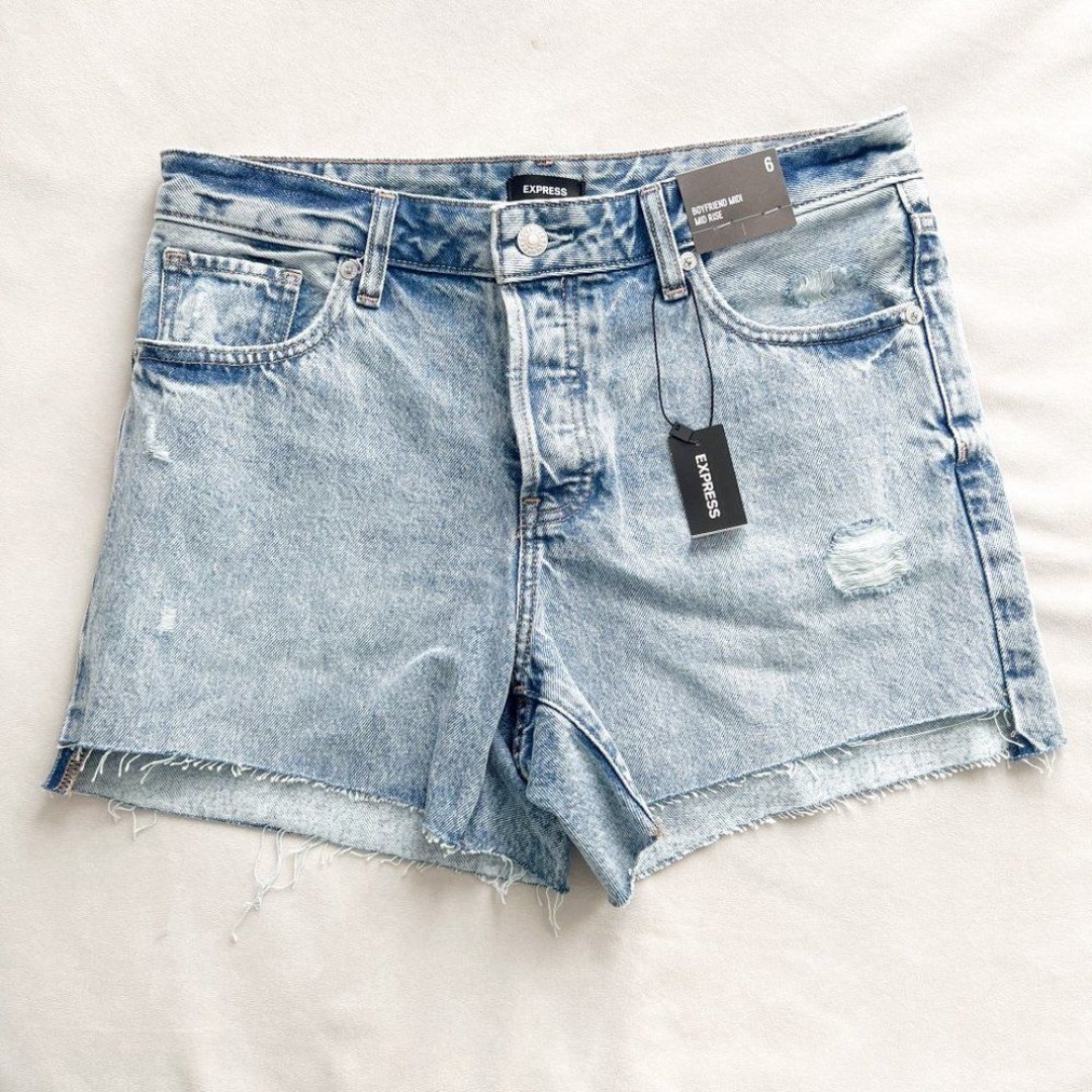 Express Light Blue Denim Mid Rise Covered Button Fly Boyfriend Jean Shorts