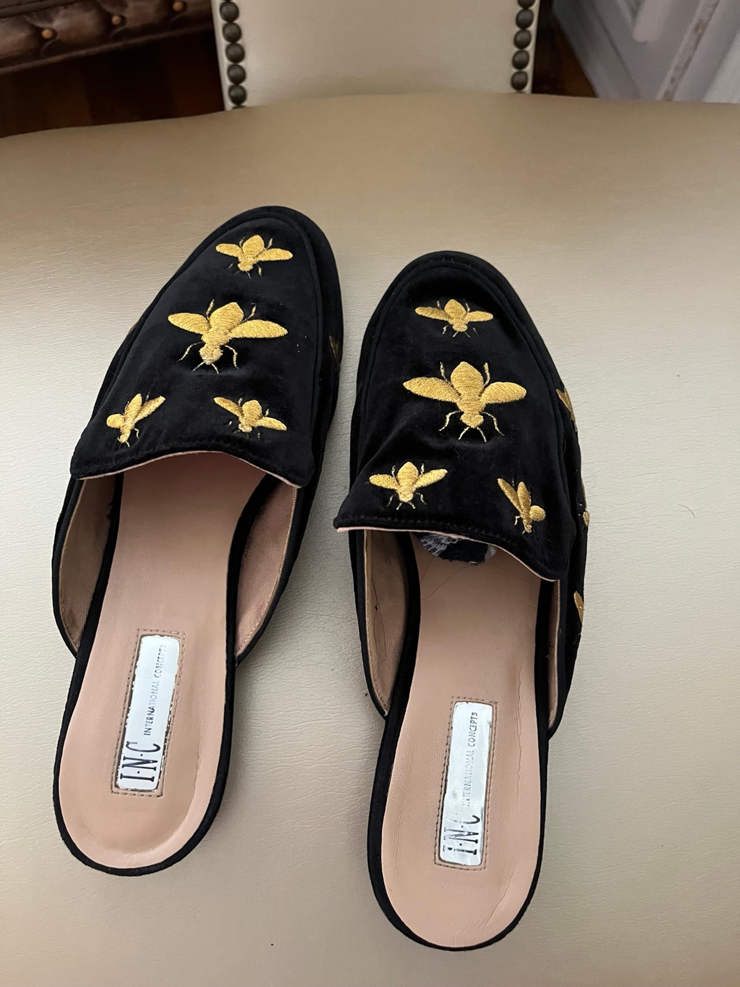 womans shoes size 10