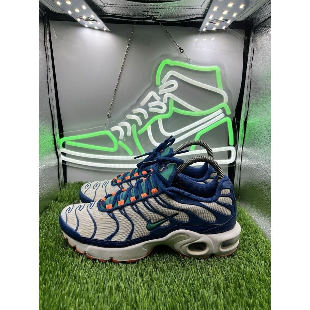 Nike Air Max Plus GS Neptune Green 655020-114 Youth Shoe Size 6Y Womens Size 7.5