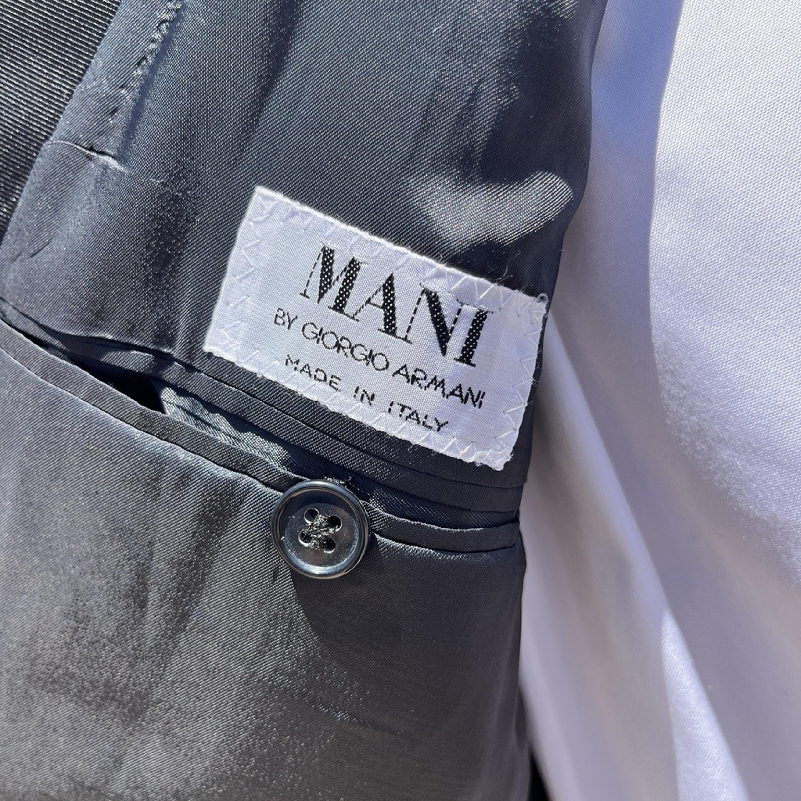 Mani by Giorgio Armani made in Italy Men (46) 1 button black formal Wool blazer