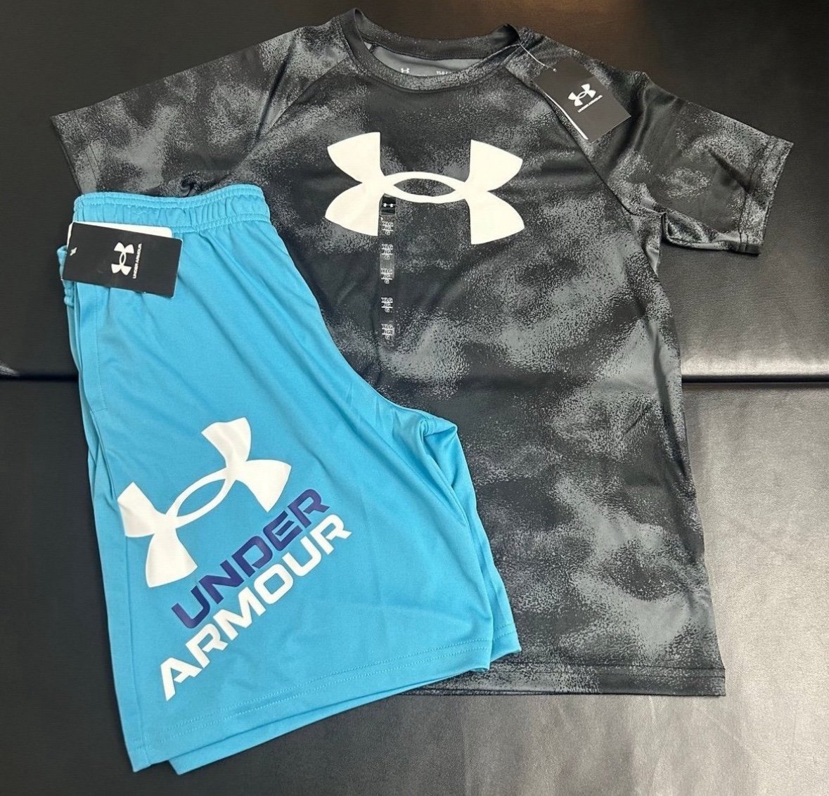 NWT Under Armour athletic set boys youth size Large