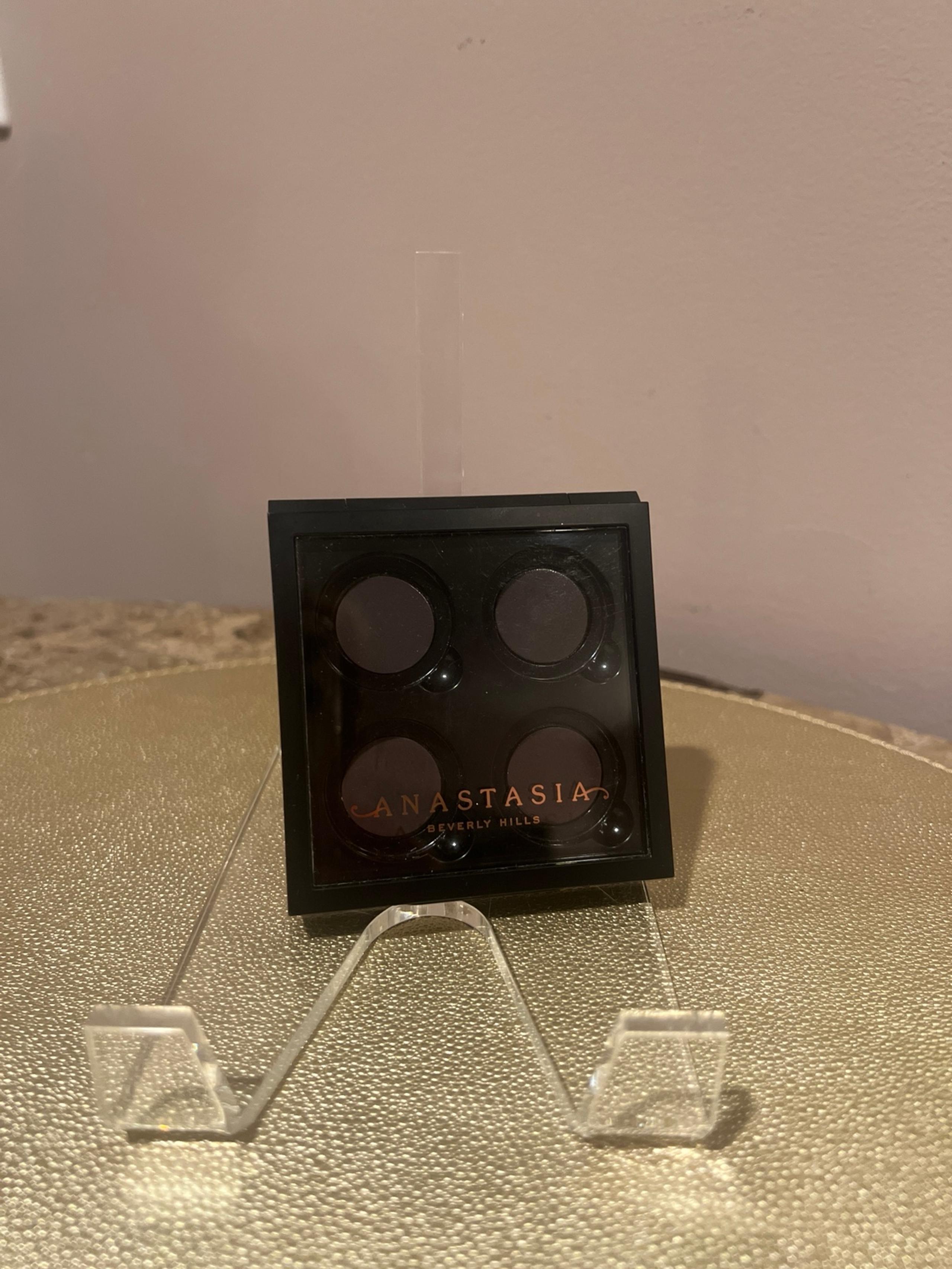 Anastasia Beverly Hills Empty 4 Well Refillable Eye Palette