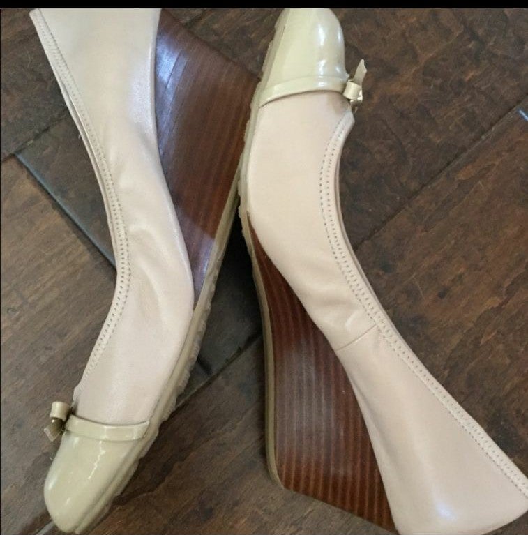 COLE HAAN CAP TOE WEDGES