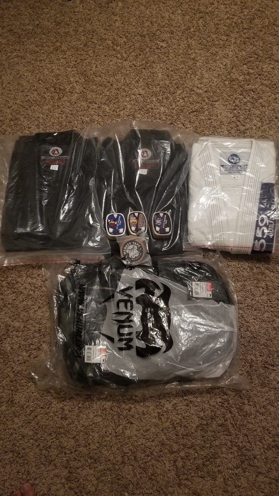 Gi Bundle jiujitsu starter pack