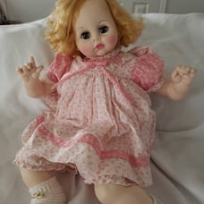 Madame Alexander 1977 Rosebud Red Head 17 inch tall Baby Doll