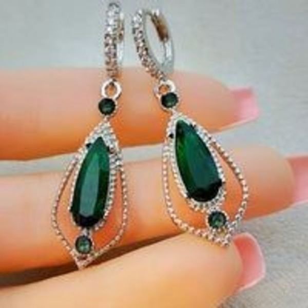 The Emerald Empire 925 Silver Emerald drop Earrings