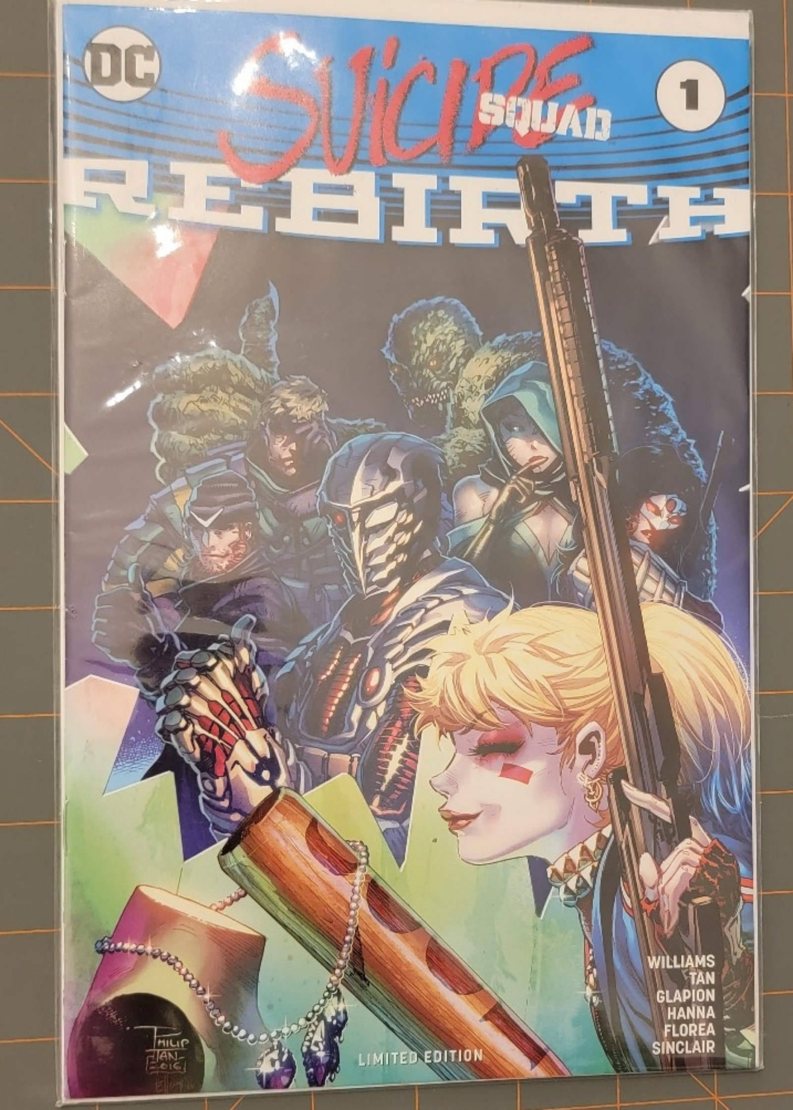 DC Suicide squat Rebirth-limited edition first issue authenticated/certified