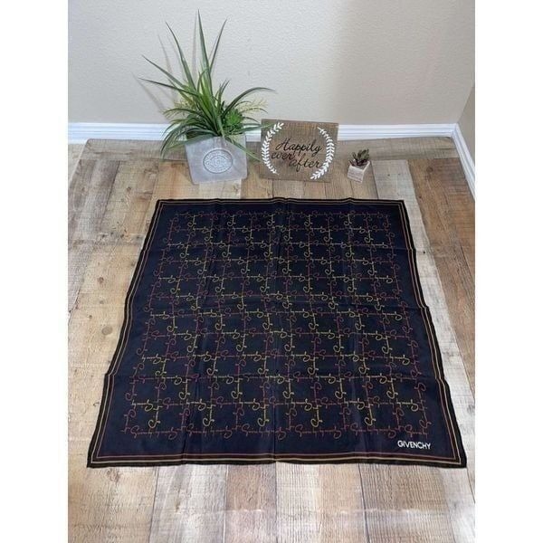 Vintage Givenchy Signature Silk Scarve in Black  Pre owned good condition  Appro