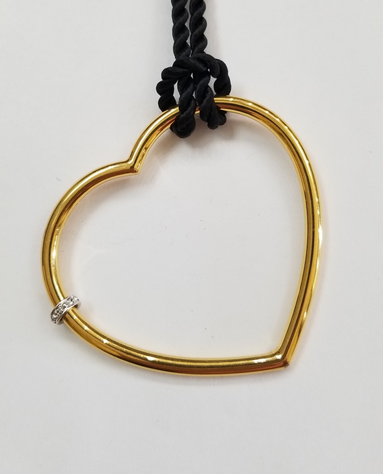 Vintage 1970s Heart Pendant