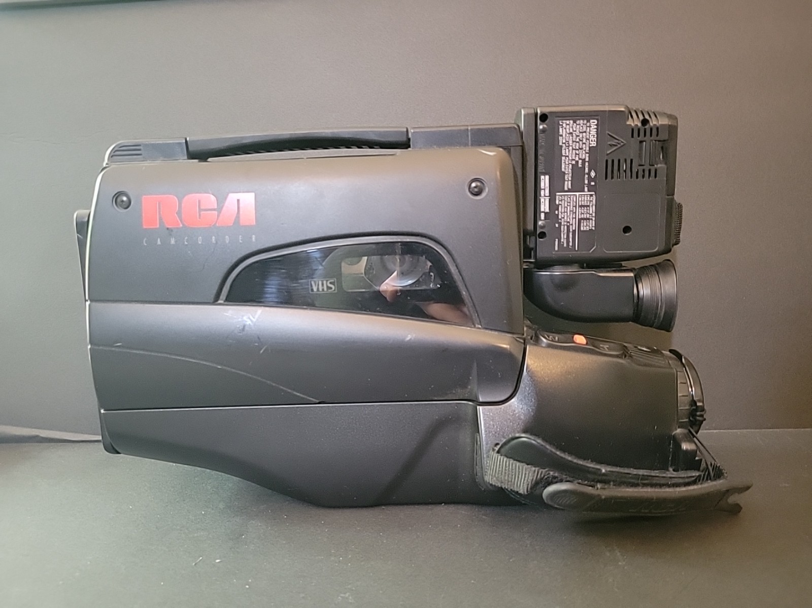 RCA VHS Camcorder CC416 Camera Only No Battery Or Charger FOR PARTS UNTESTED