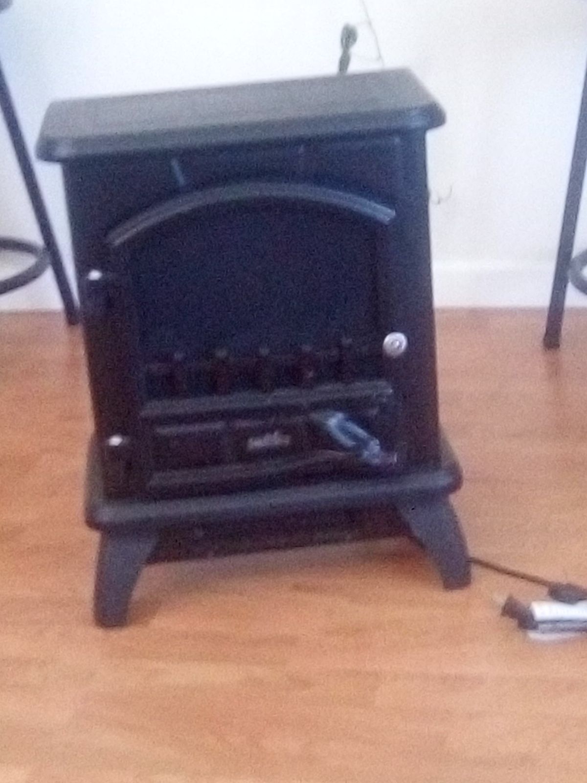 A electric fireplace heater