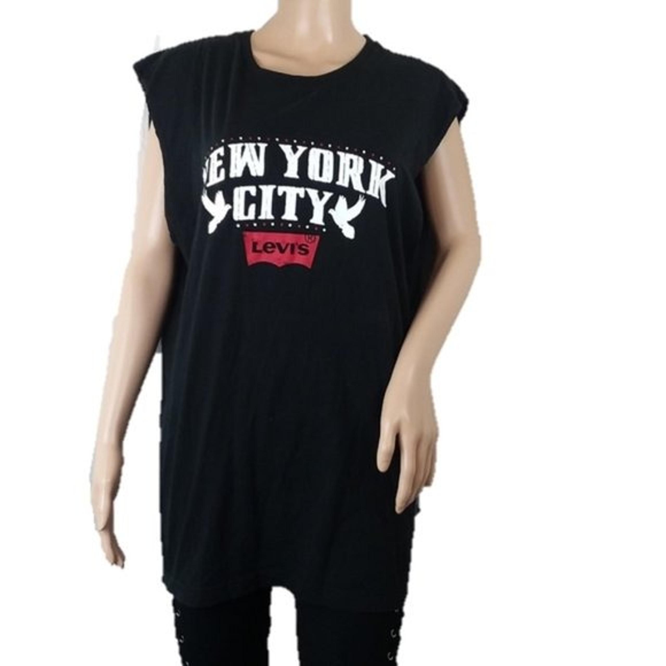 Levi's New York City Black Tee