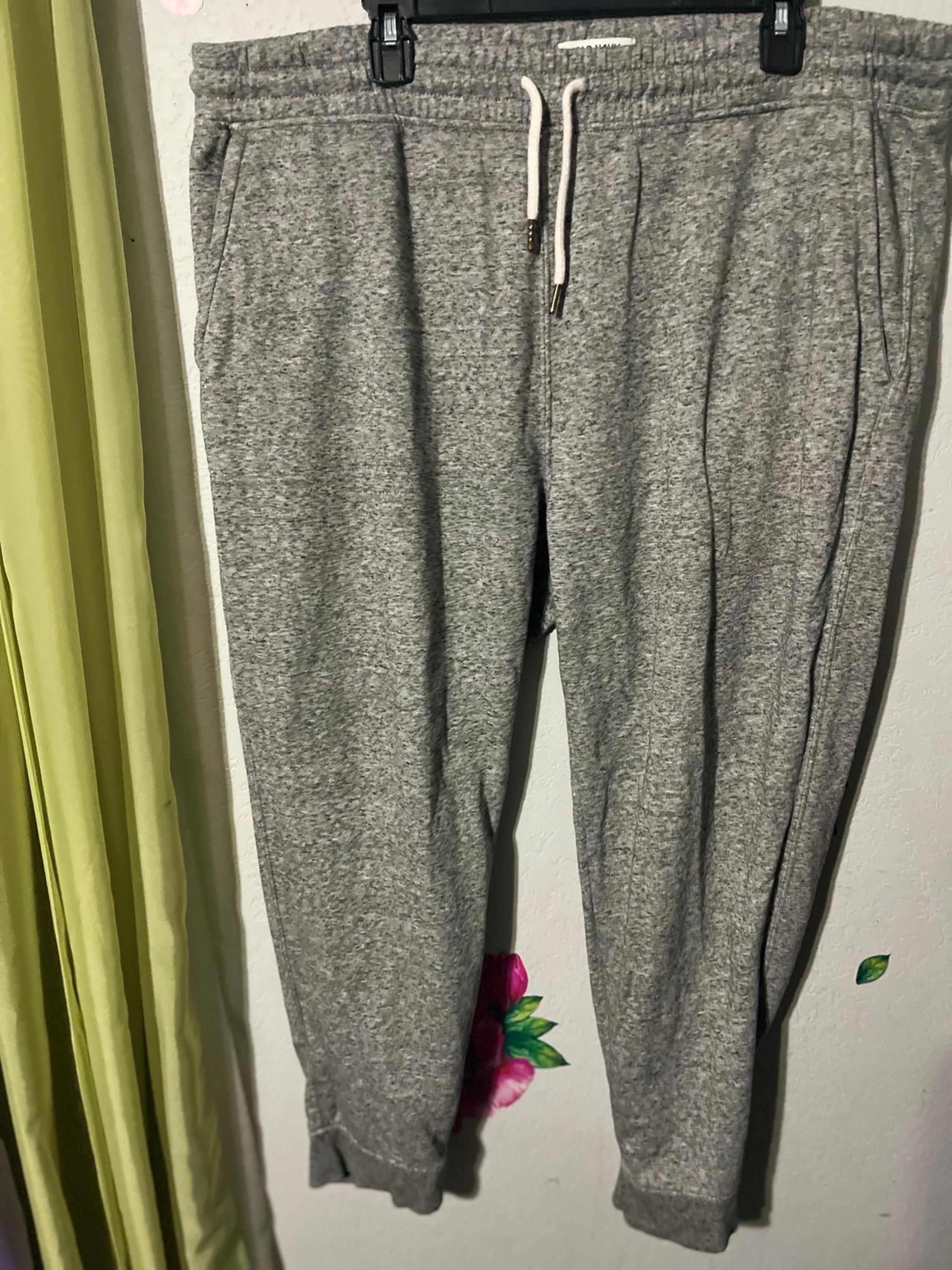 Old navy grey  sweatpants size xxl 16 men’s