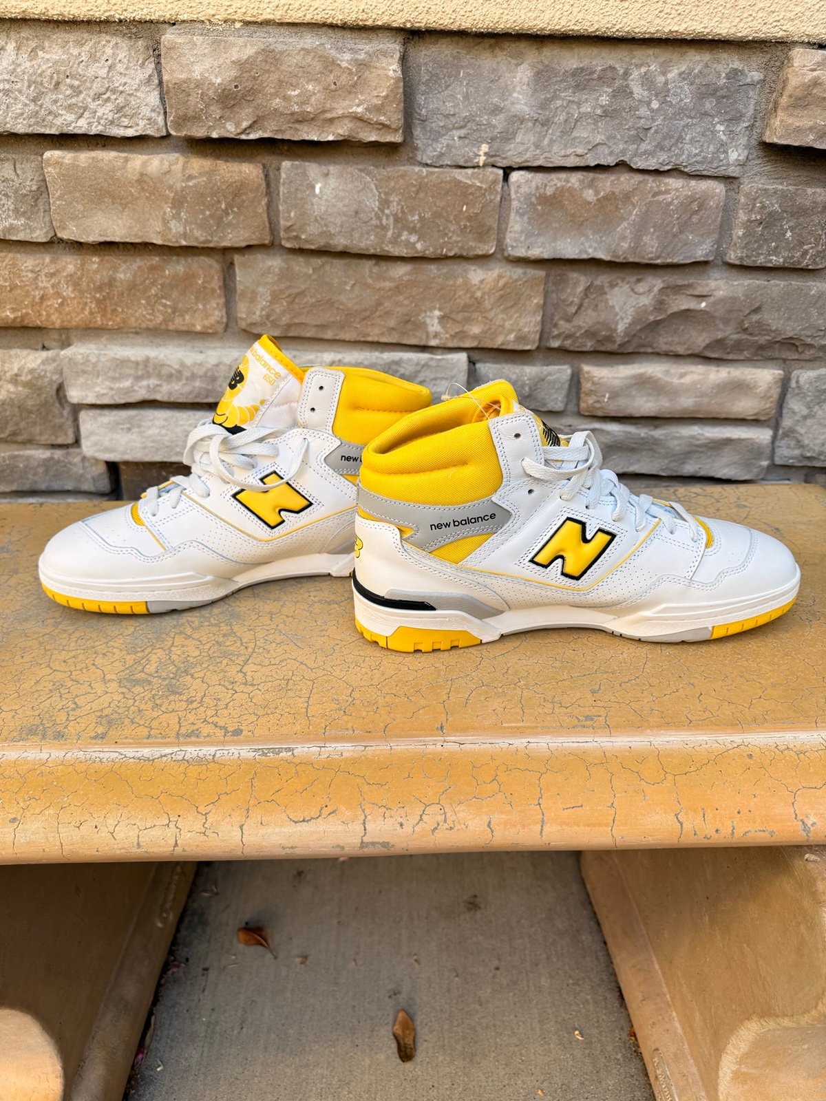New Balance 650 R Mid Honeycomb Sneakers men’s size 11