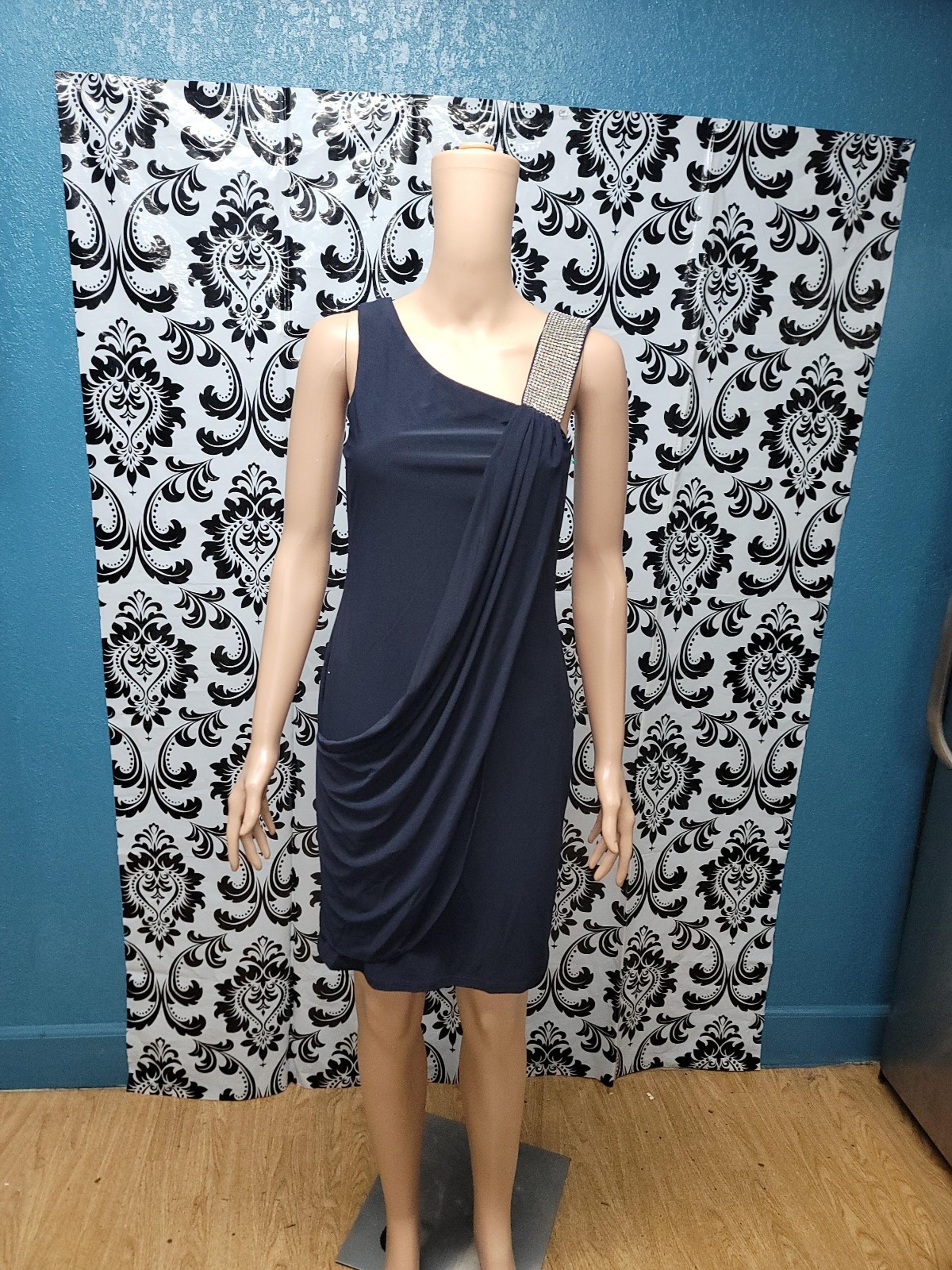 Dress size 4 from Betsy & Adam