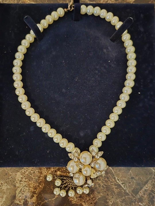 Pearl Necklace Set of 3 necklaces