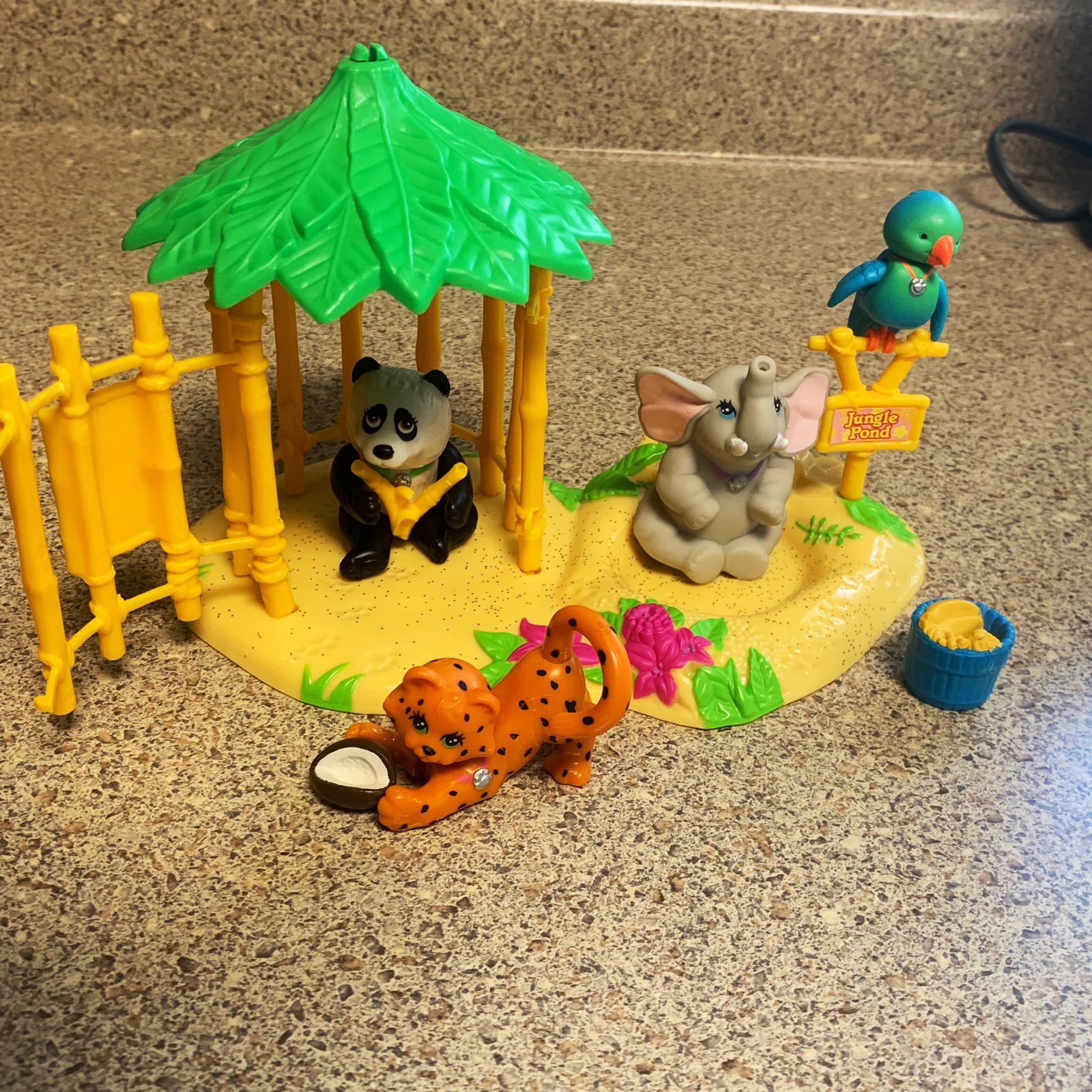 Vintage Littlest Pet Shop