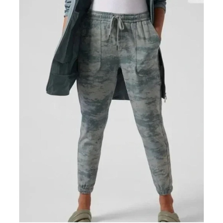 ATHLETA farallon joggers in green fog camo print size XL