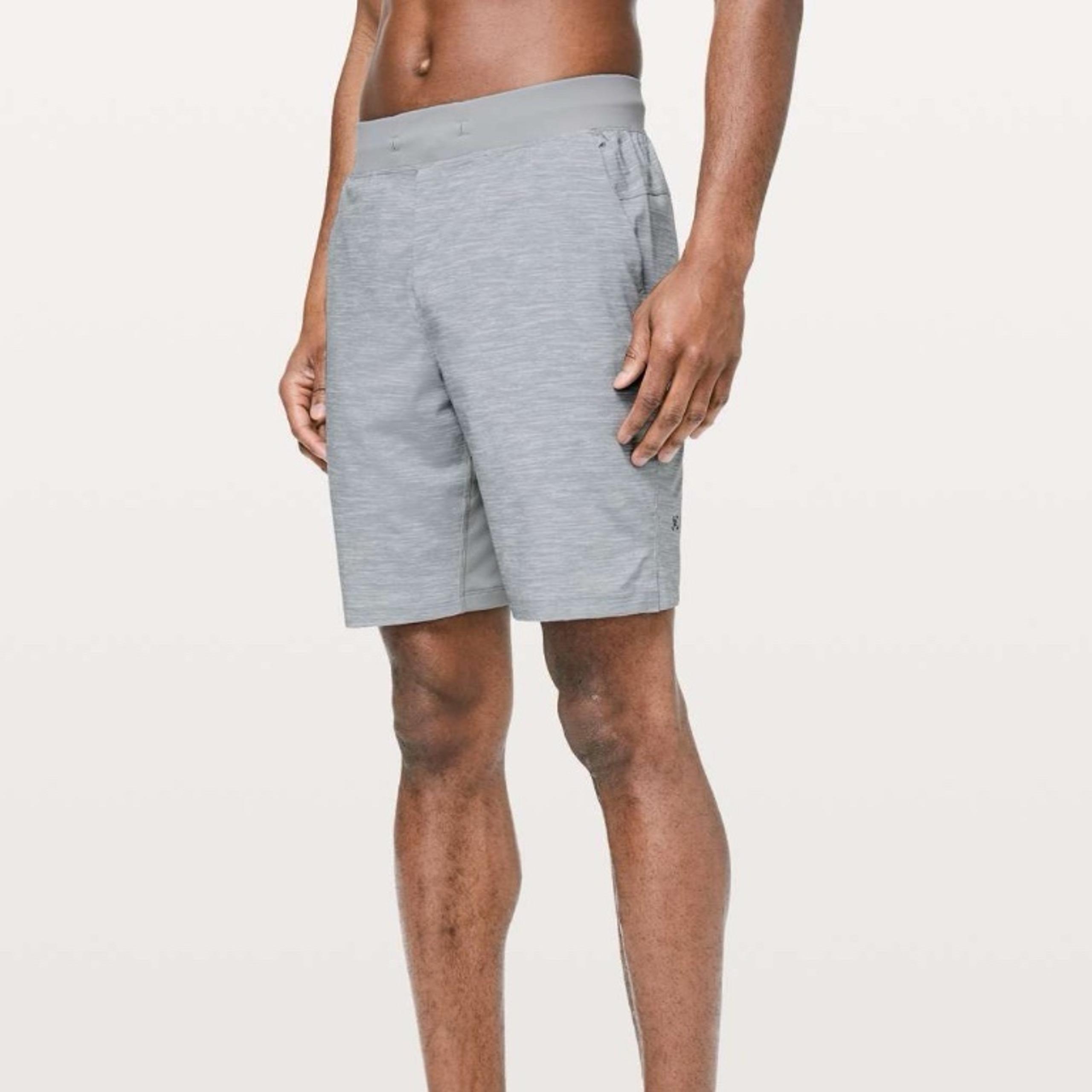 Men's Lululemon Gray Heather T.H.E. Athletic Active Workout Short Linerless 9"