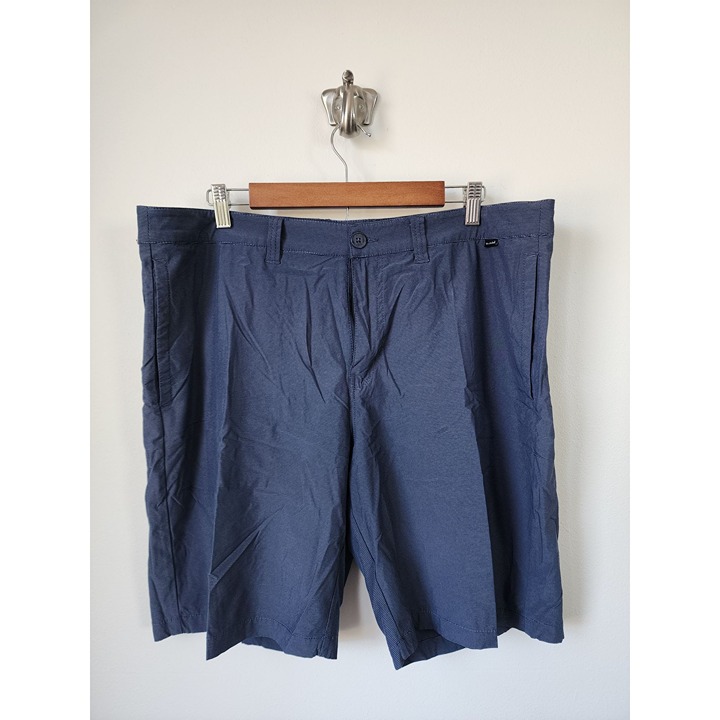 Travis Mathew navy blue chino golf shorts 38