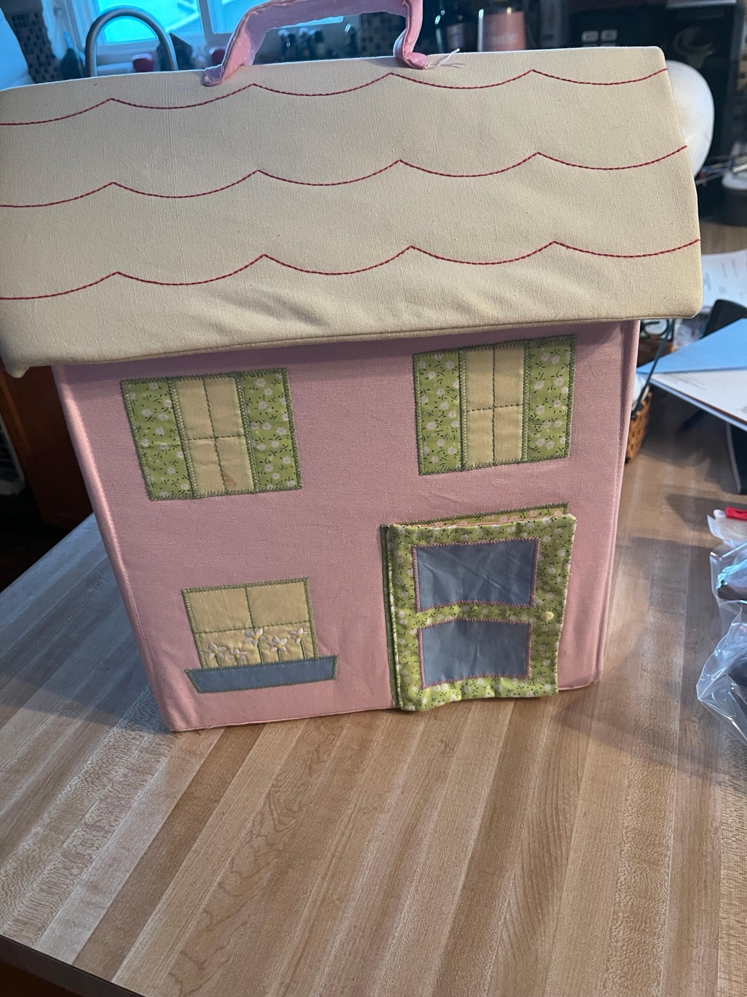 Pottery Barn Dollhouse , people & furniture