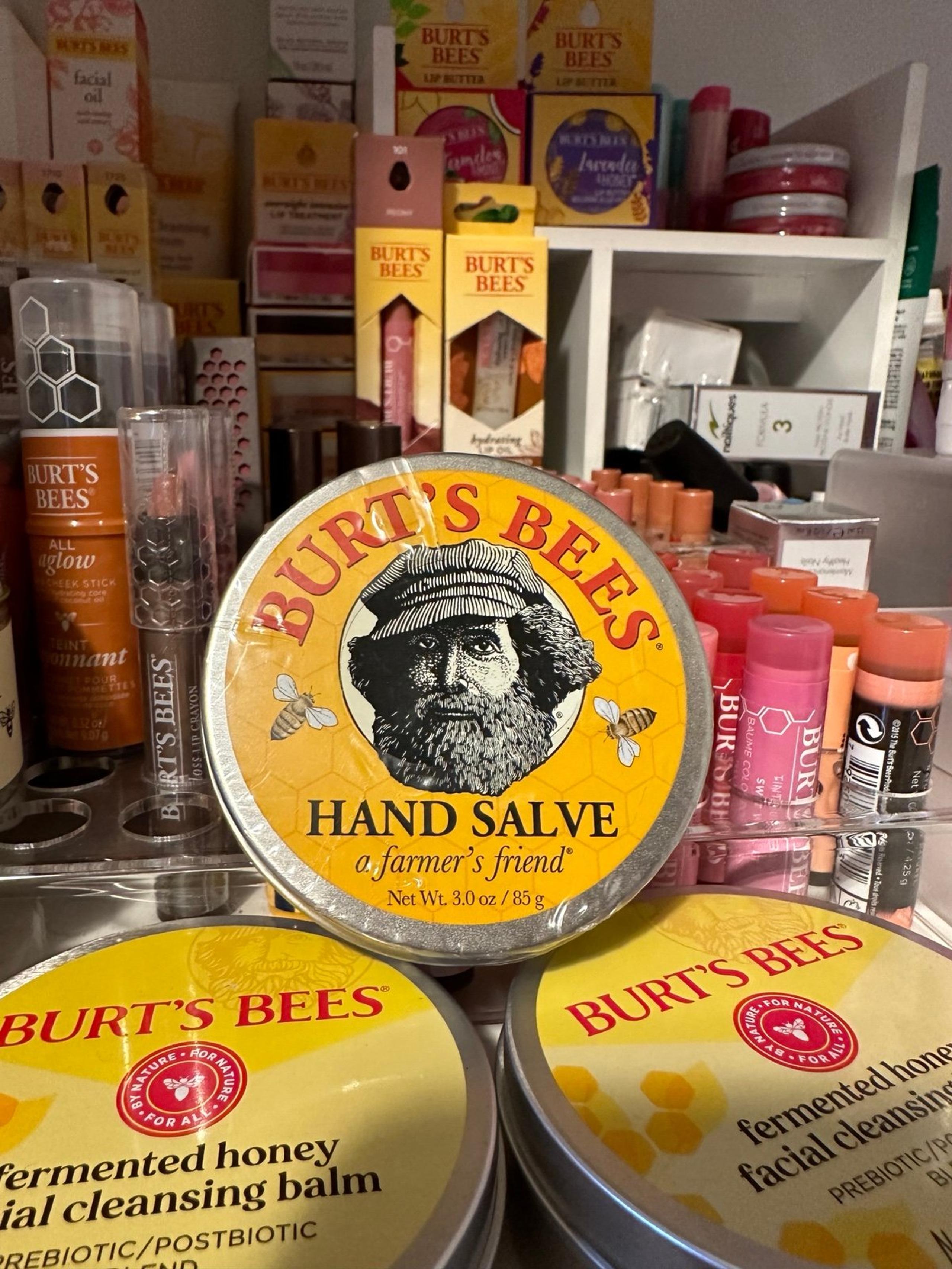 burt’s bees hand salve