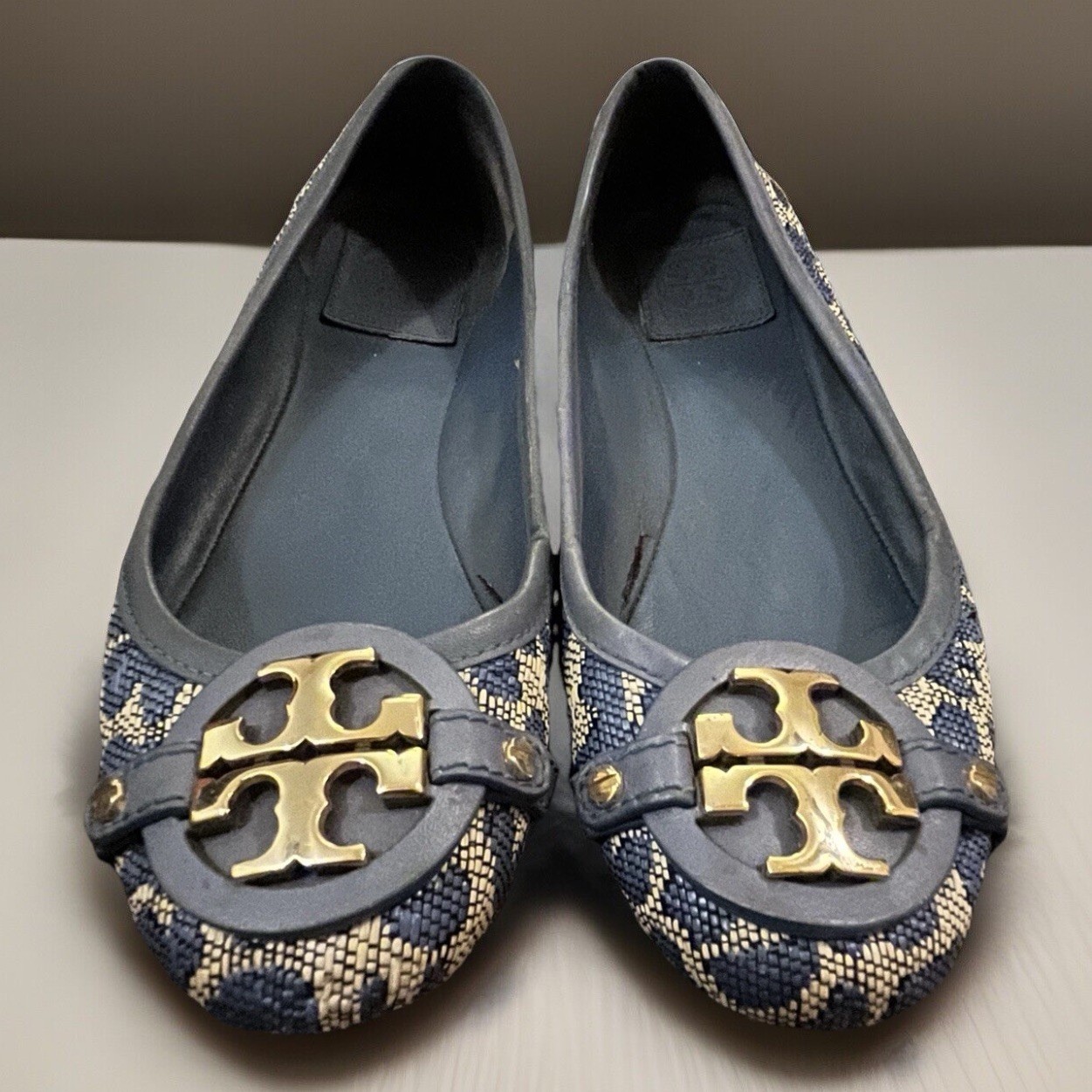 TORY Burch Flats Ballet Aden Sz 6 Blue Leopard Raffia Leather Gold Logo