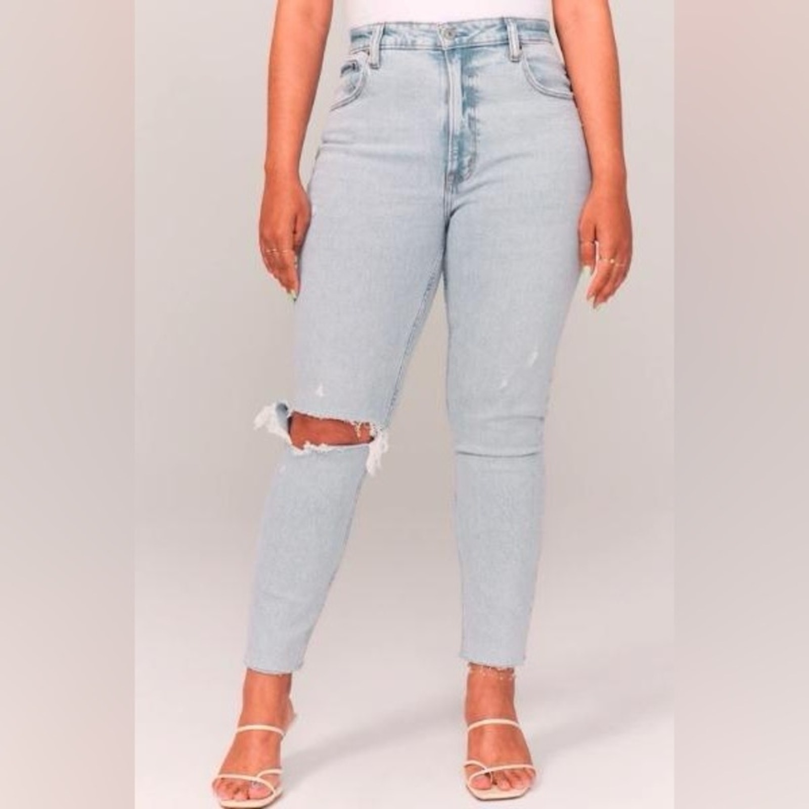 Abercrombie and Fitch High Rise Skinny Jeans Light Wash Distressed Women's 20L