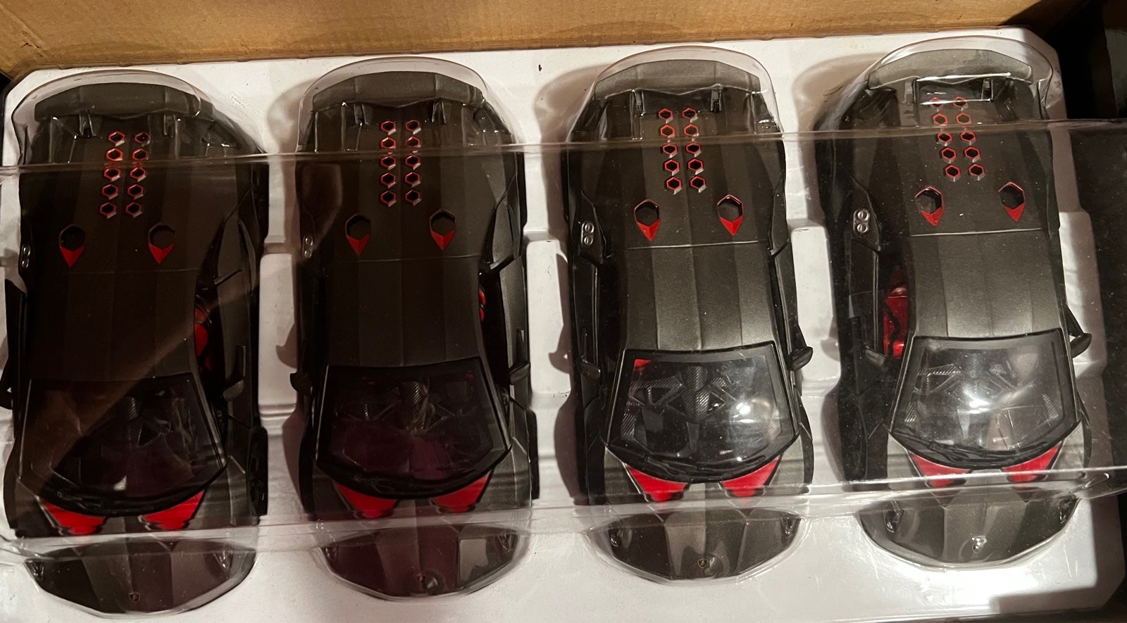 Lamborghini Sesto Elemnto, Diecast Cars 1/24 scale by Bburago, 4 in box