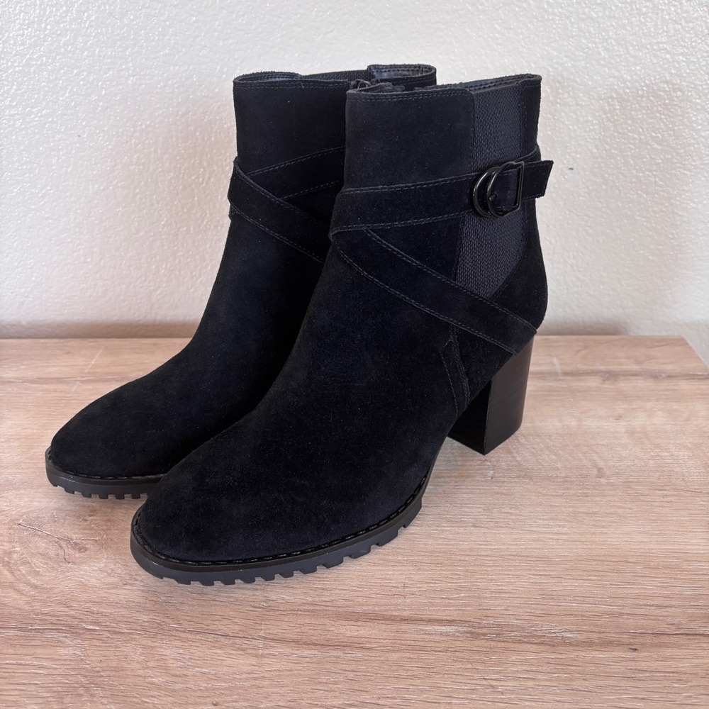 Blondo Tamzin Black Suede Heeled Waterproof Bootie Boots Size 9