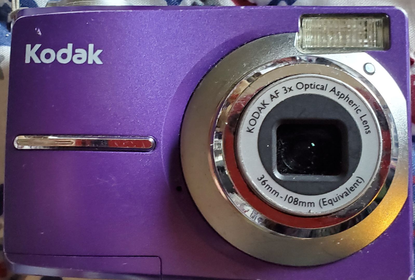 KODAK★人気急上昇! ペグ_3色♪ Amazon.com : Kodak Easyshare M753 7 MP Digital Camera with
