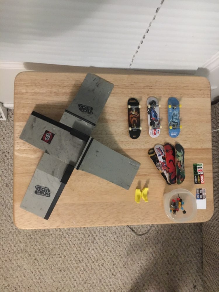 Tech Deck Set (Ramps and Boards)
