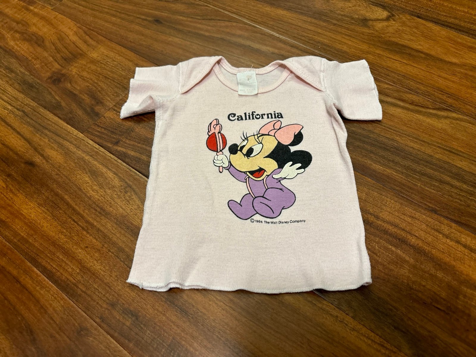 Disney vintage Minnie Mouse California 1984 light pink short sleeve shirt.