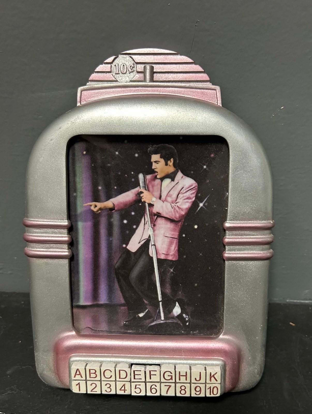 Elvis's Platinum Jukebox Hits Collection. B-5, Hound Dog\