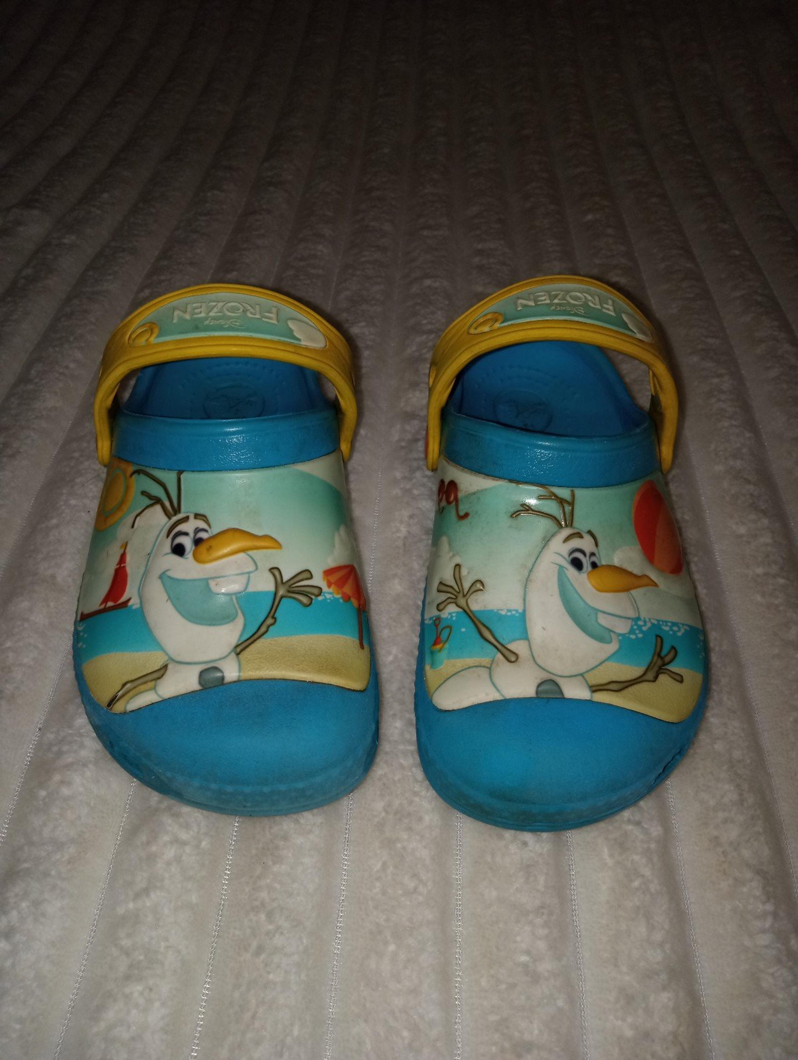 Crocs Disney Frozen Olaf Kids Clogs Size 10-11 Toddler Shoes