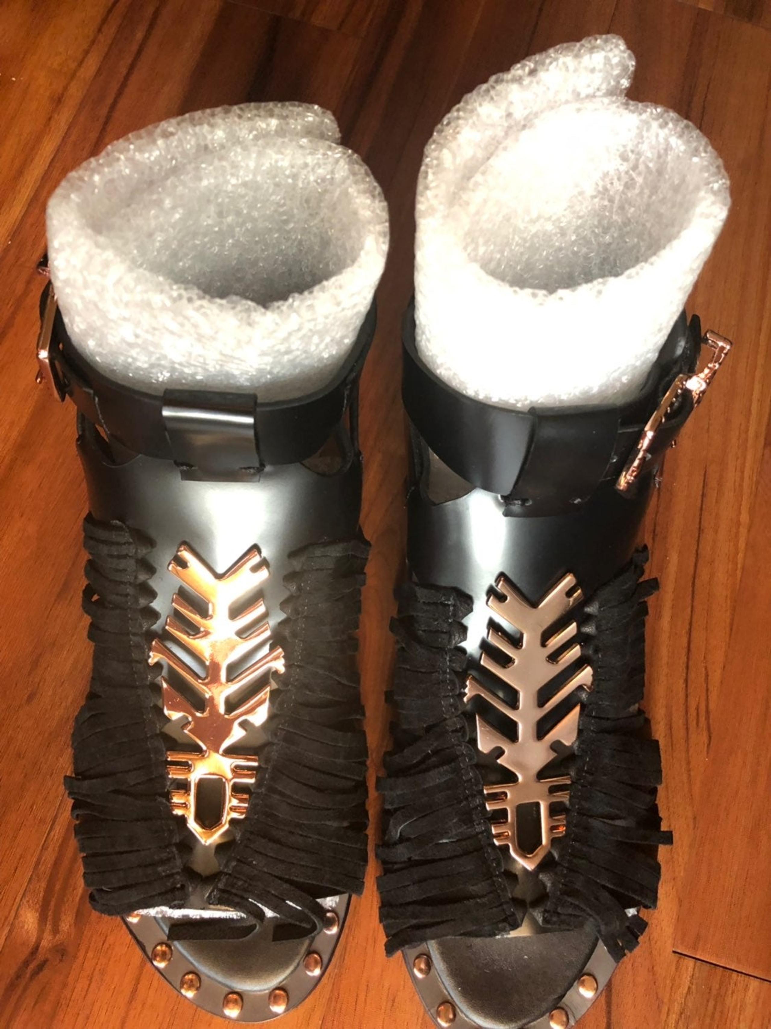 New Ivy Kirzhner Sandals Retail $550