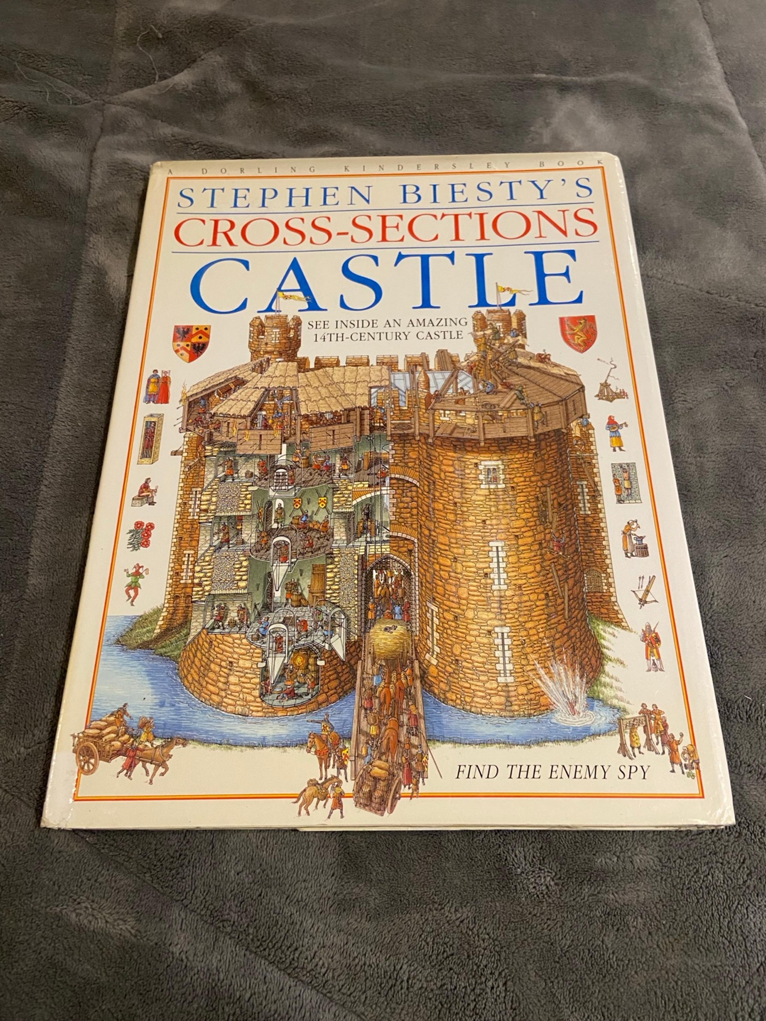 Stephen Biesty’s Cross-Sections Castle