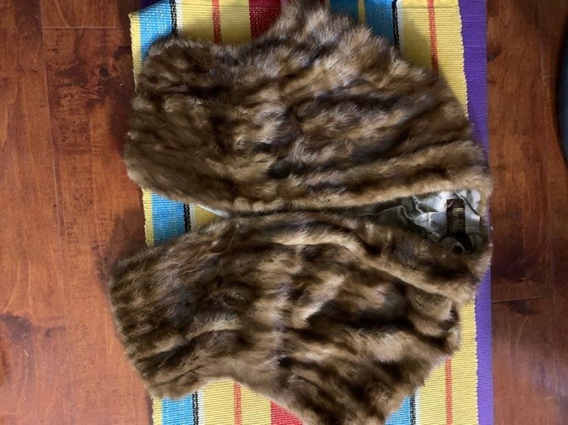 Harzfelds Kansas Mink Wrap Stole Cape