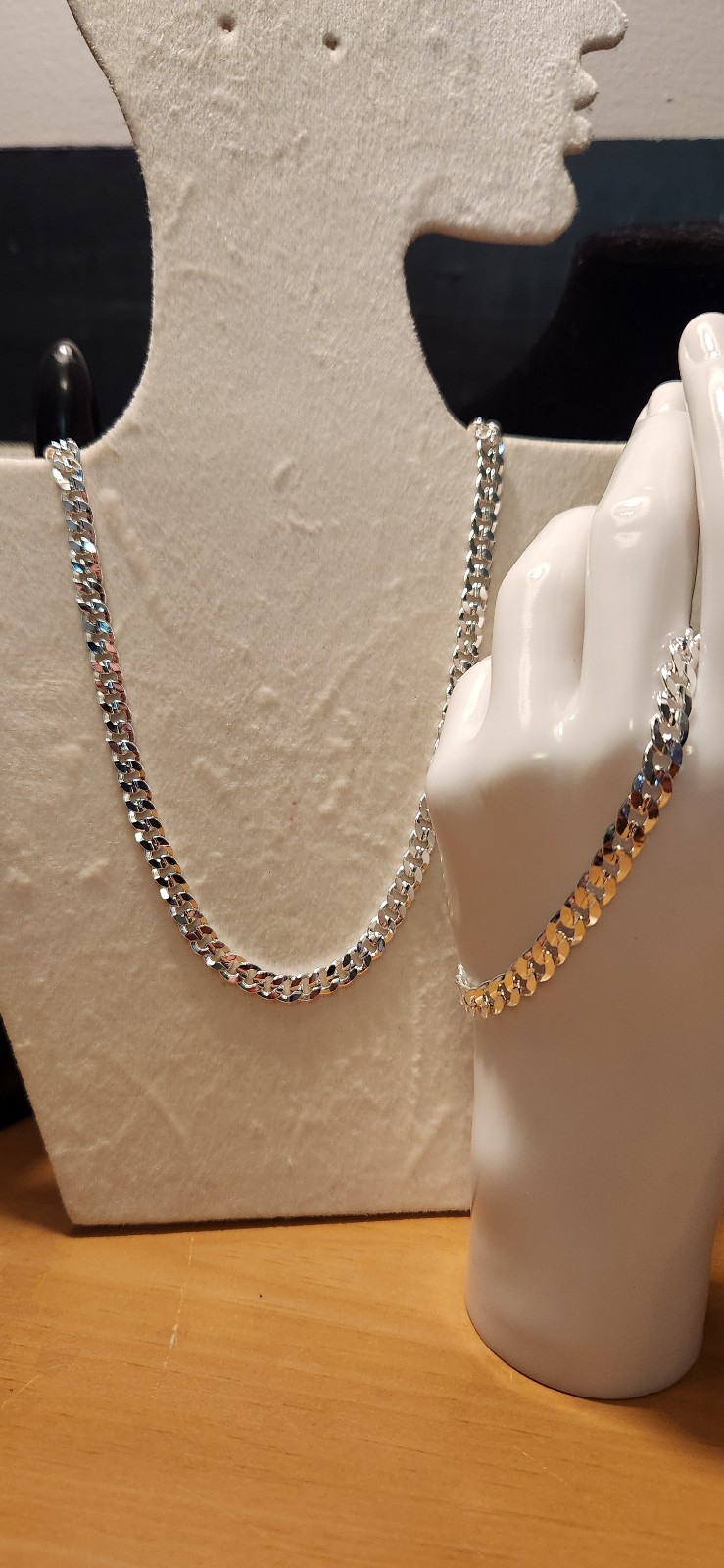 UNISEX Cuban link set (necklace and bracelet)