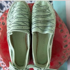 Tory Burch Womens Tory Ribbon Canvas Round Toe Espadrilles, used twice. Beautifu