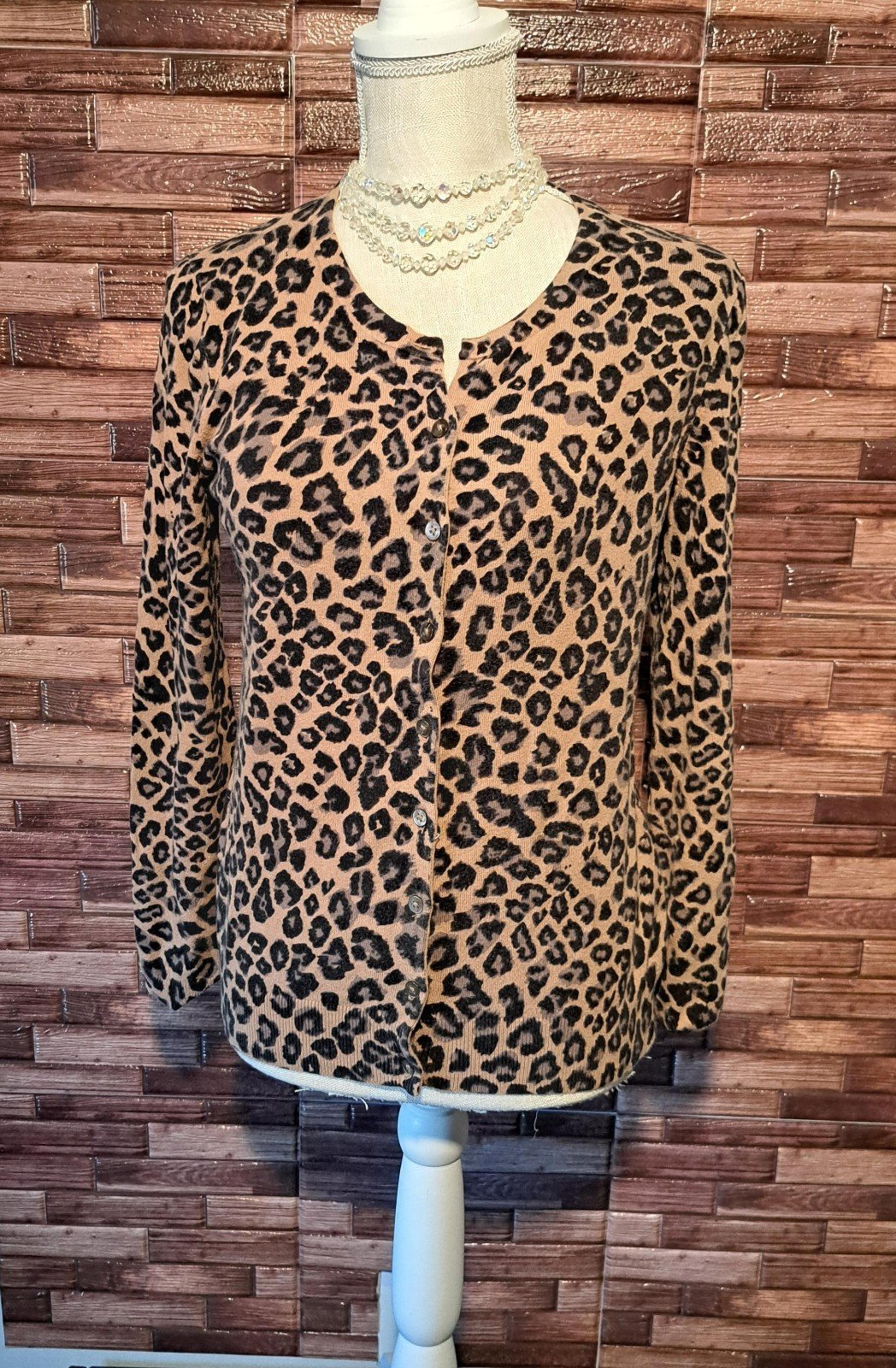 Old Navy Leopard Animal Cheetah Women's Button Up Cardigan Sweater Size Medium