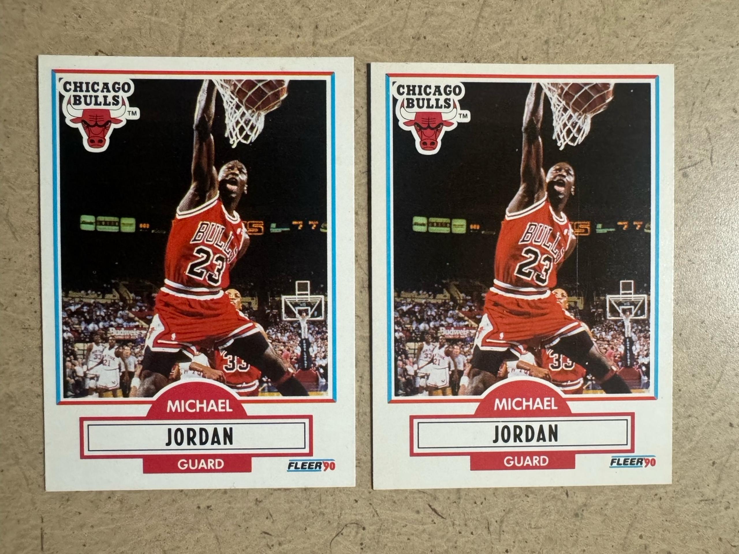2 Card Lot: 90-91 Fleer Michael Jordan HOF Base Card (Chicago Bulls) #26