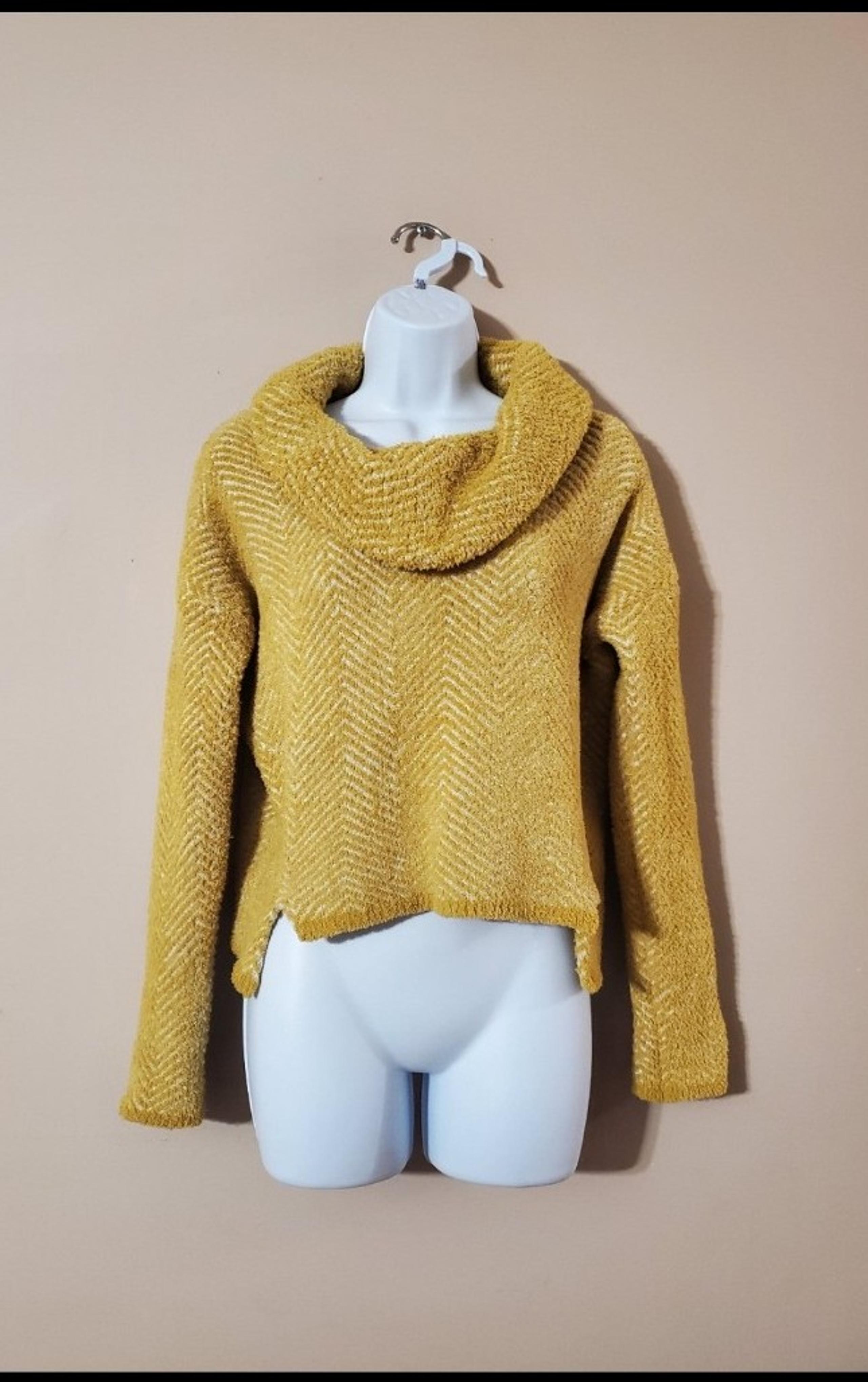 Warm & Cozy Lifestyle By Poof Mustard Cowl Neck Sweater Size Medium