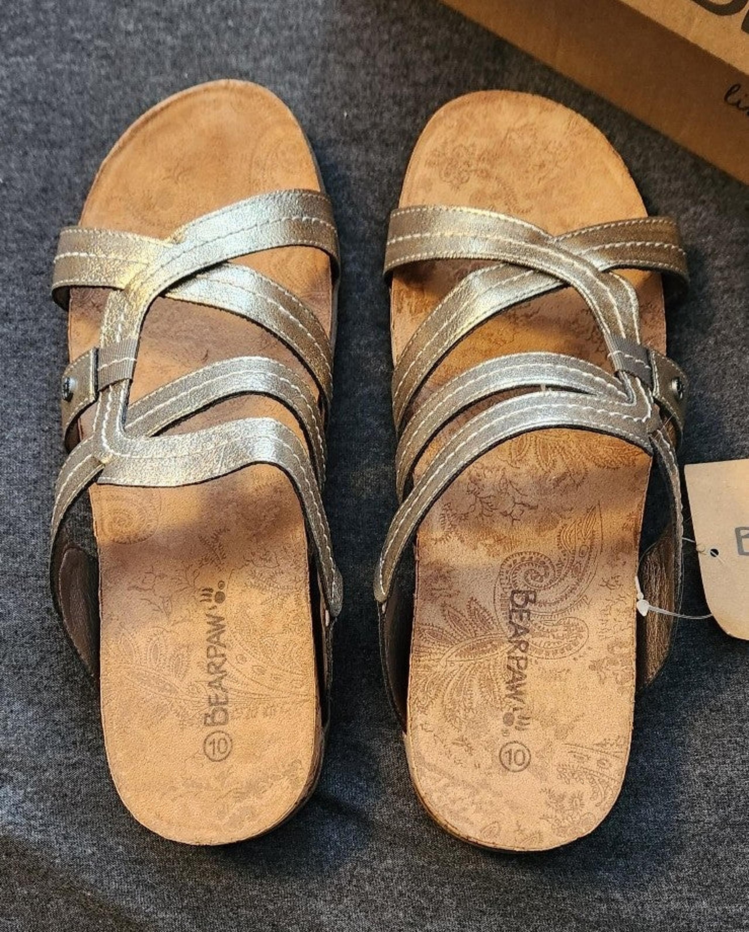 NWT sandals for women size 10 BearPaw