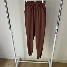 NWOT Lululemon Light Weight Pants Size 2