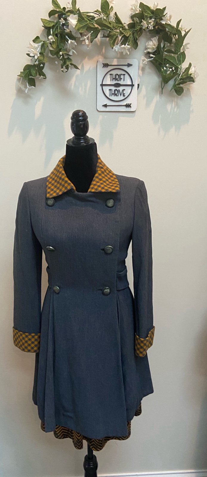 Vintage Barbarella pea coat & LULAROE Comfortable Dress Yellow & Black size xs