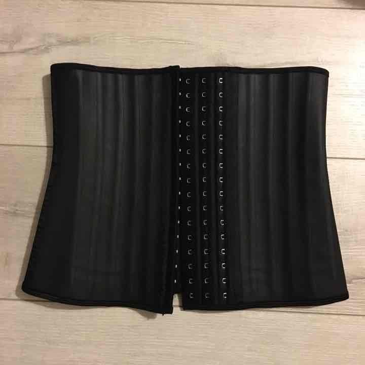 100% Latex Waist Trainer w/25 Steel Bone