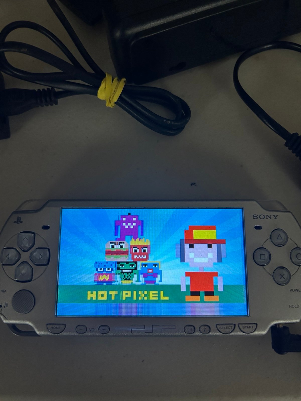 Sony PSP 2000 Console Silver New Charger & Battery Screen May need replaced Work